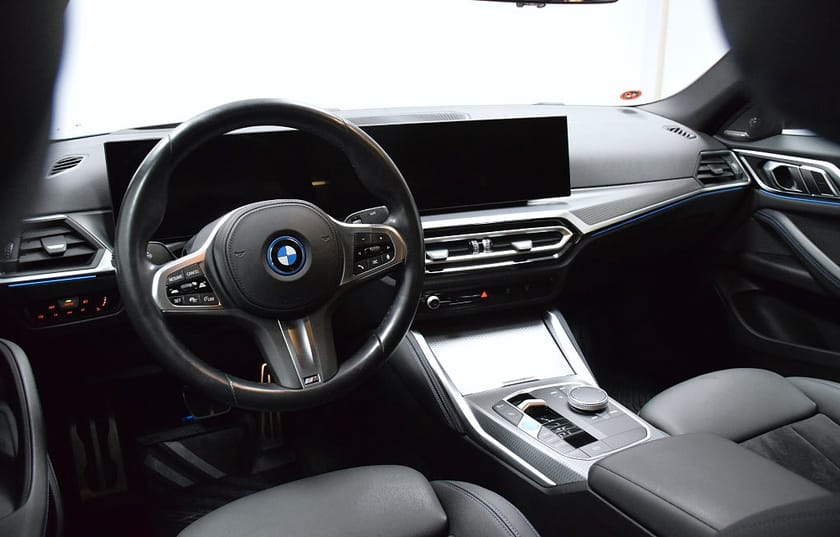 Bild 3 av BMW i4 eDrive40 Gran Coupé | M Sport | Dragkrok | HK | Aktiv fartpilot