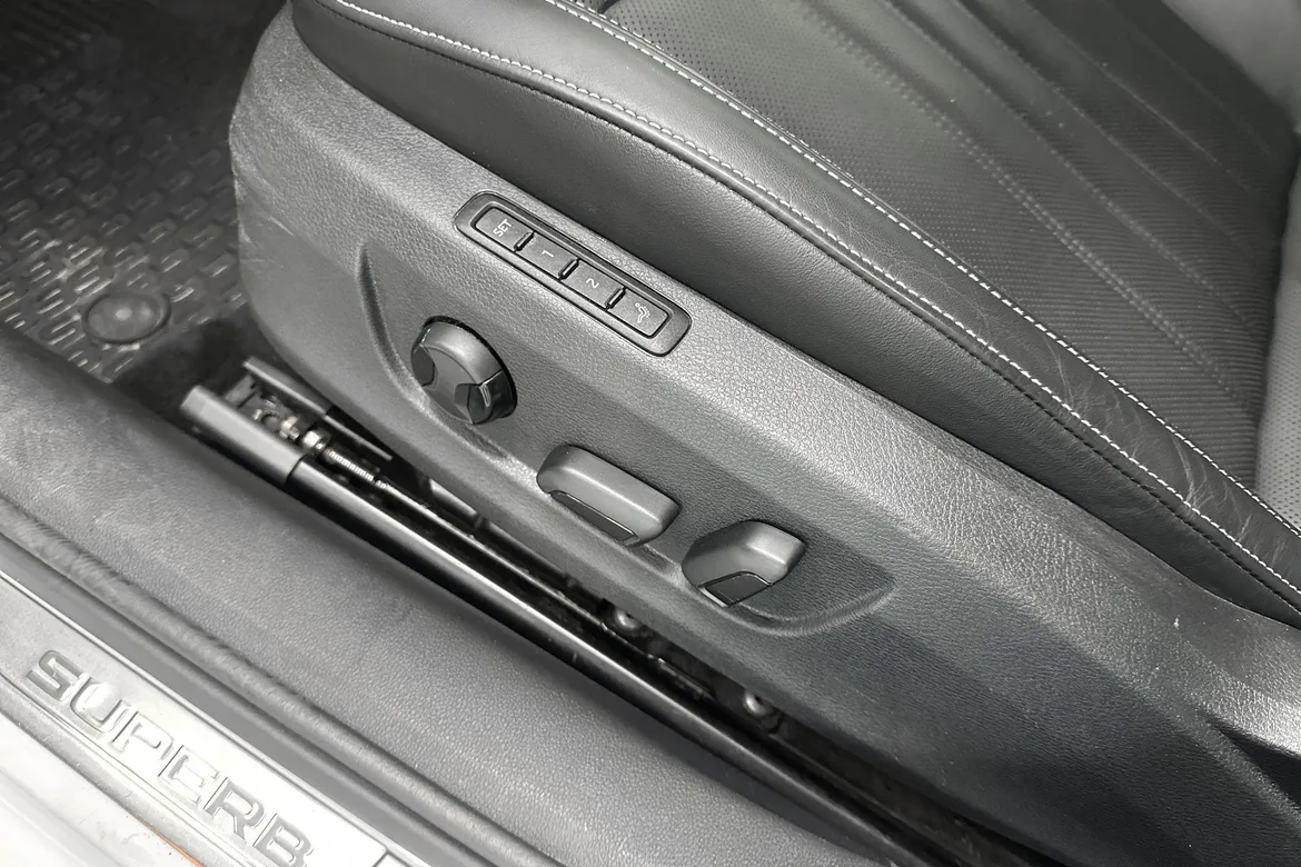 picture of a car