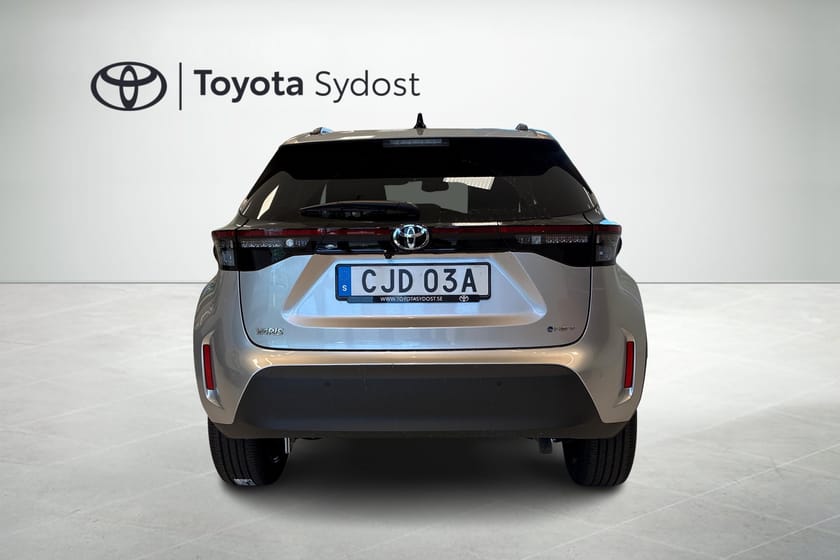 Bild 4 av Toyota Yaris Cross Hybrid 115 Active Plus Säkerhetspaket Automat Navigation Rattvärme Backkamera mm.
