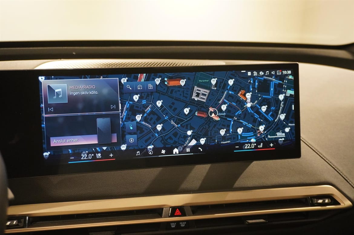 BMW iX xDrive50, 524ps, 2024