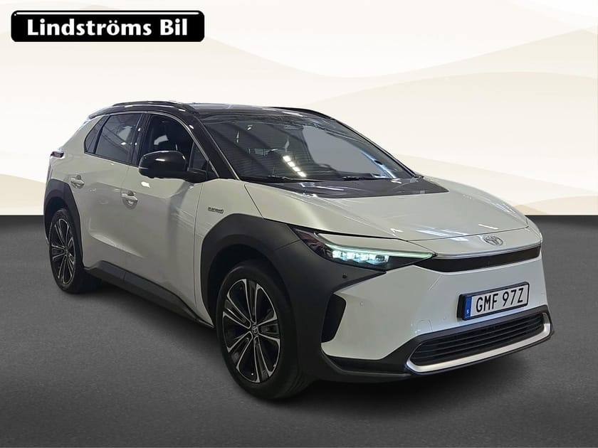 Bild 3 av Toyota bZ4X AWD EXECUTIVE 71,4Kwh 217Hk V-hjul Panorama