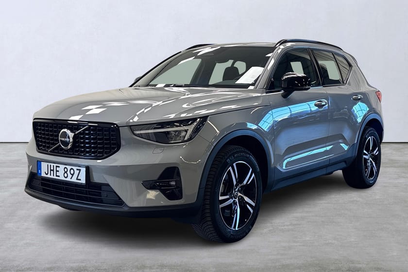 Bild 1 av Volvo XC40 B3 FWD Bensin Plus Dark