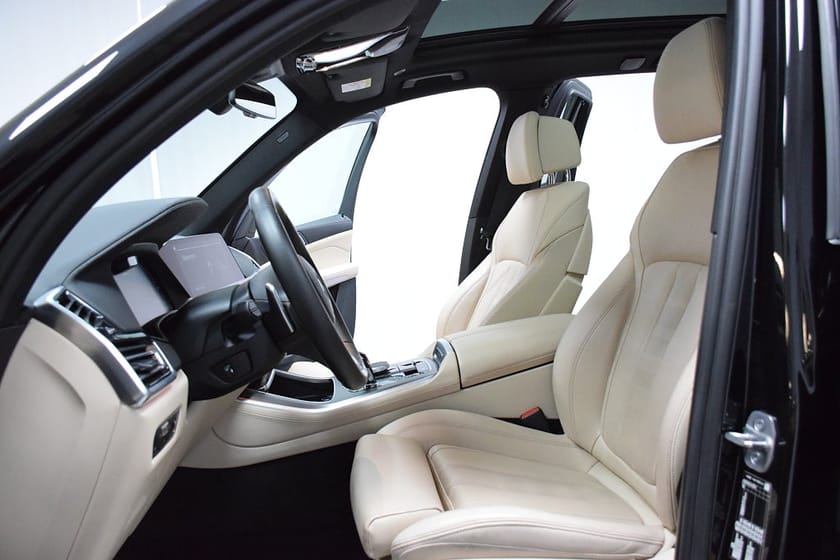 Bild 2 av BMW X5 xDrive45e iPerformance M Sport | Innovation | Panorama | 360 kamera