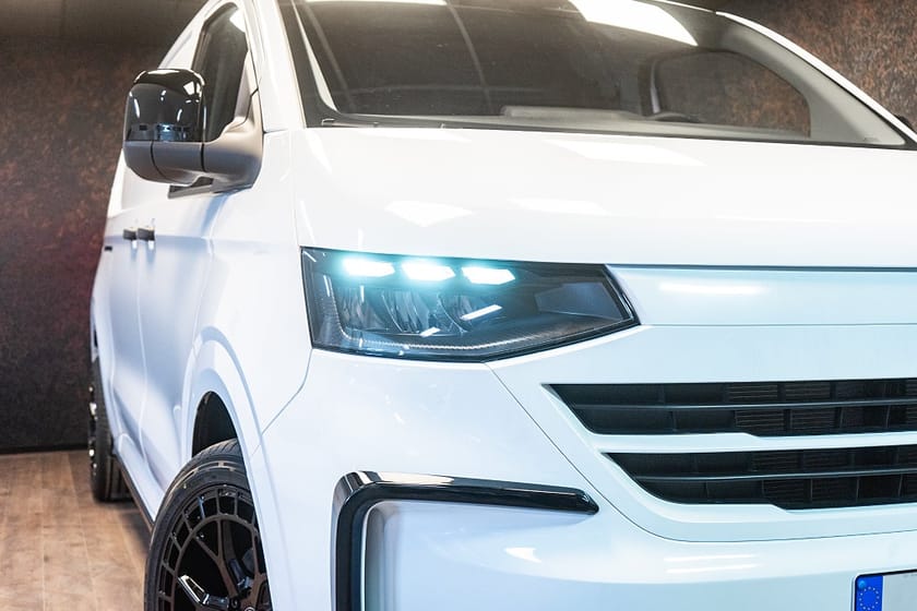 Bild 5 av Volkswagen Transporter 2.0 TDI 4M | MOMS | 2X Dörr | 20" | Värm | 3721 kr/mån
