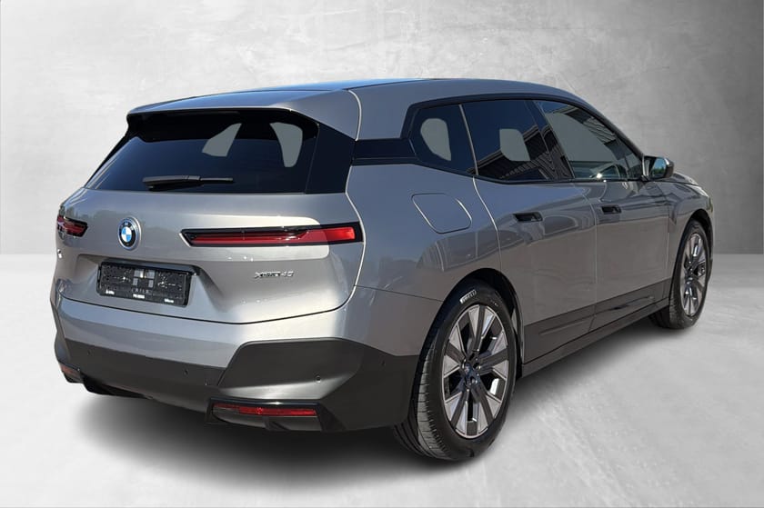 Bilde 3 av BMW iX xDrive40 40 Fully Charged, Harman, Skylounge, Multisete, Laser
