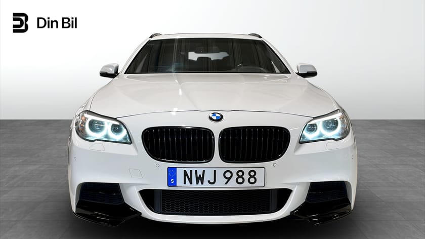 Bild 4 av BMW 530d xDrive Touring D 258hk M-Sport Drag B-Kam Värmare H/K Pano