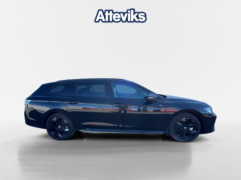 Bild 2 av Volkswagen Passat Sportscombi 2.0 TDI 193hk 4M R-Line *Elstolar/Drag/Kamera*