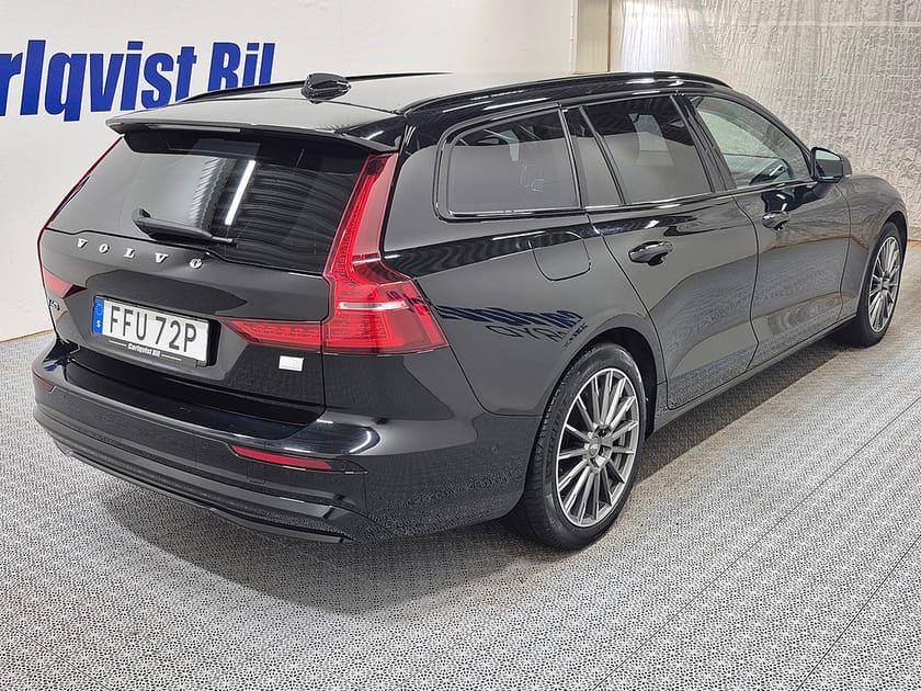 Bild 4 av Volvo V60 Recharge Plus Dark plug in AWD 350HK 4x4 Läder