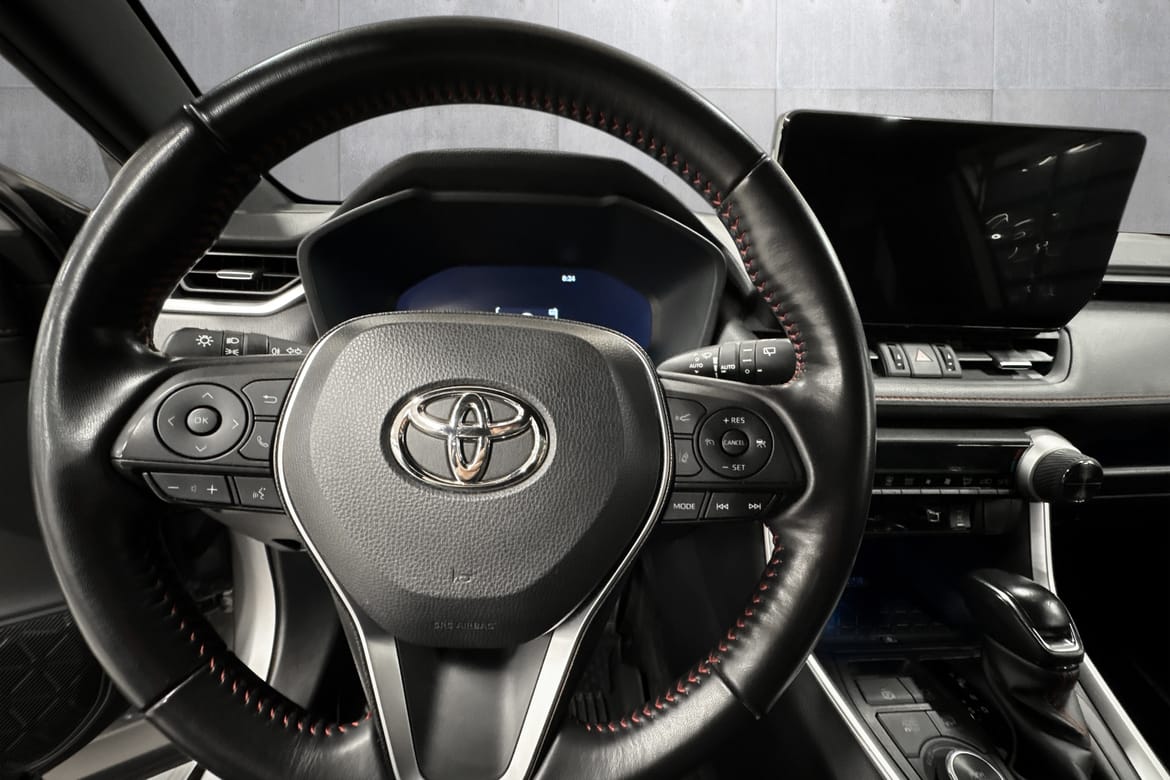 Toyota RAV4 Plug-in Hybrid E-CVT, 306hk, 2023