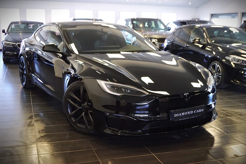 Bild 2 av Tesla Model S Plaid 1020hk\Pano\Drag\Yoke\MOMS\Vinterdäck