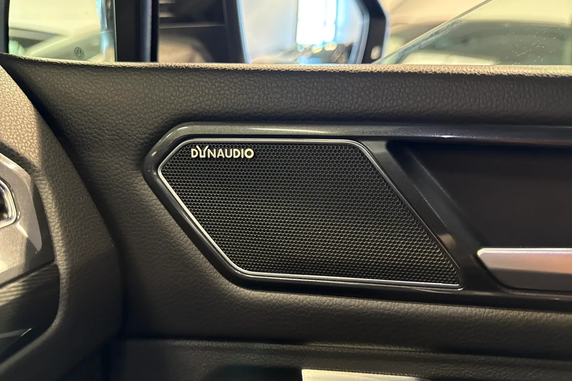 picture of a car