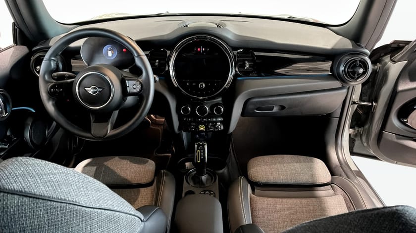 Bild 4 av MINI Cooper SE 184 hk / Apple CarPlay / Navigation