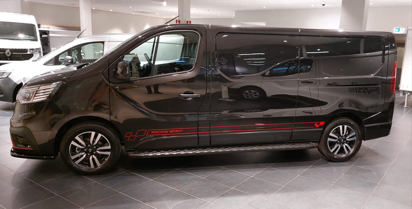 Bild 2 av Renault Trafic Skåpbil Skåp PhII Racing L2H1 170 A