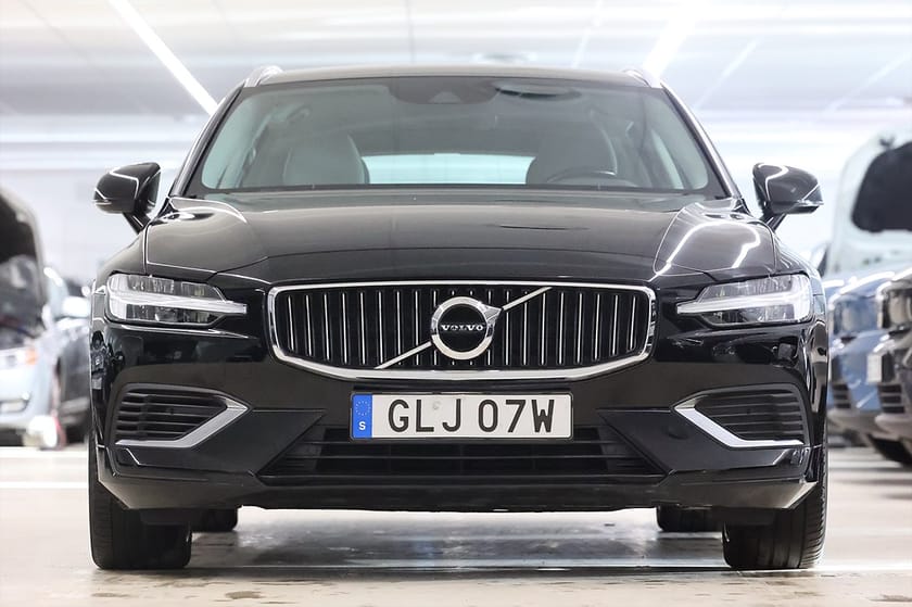 Bild 5 av Volvo V60 Recharge T6 AWD 340hk Inscription Exp Läder Keyless Drag PDC