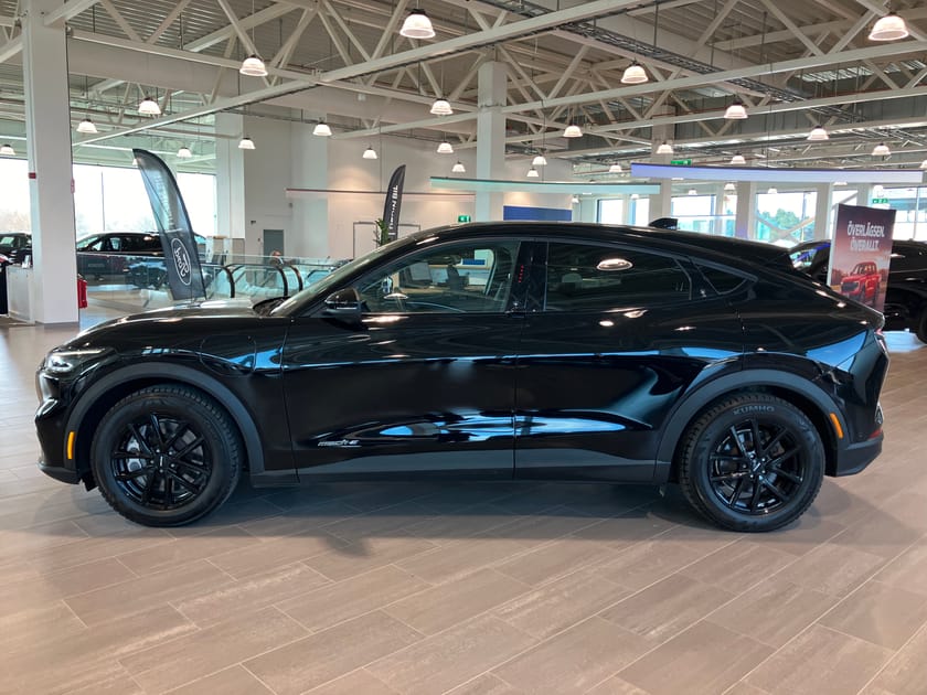 Bild 2 av Ford Mustang Mach-E Standard Range RWD SR AUT 0% RÄNTA