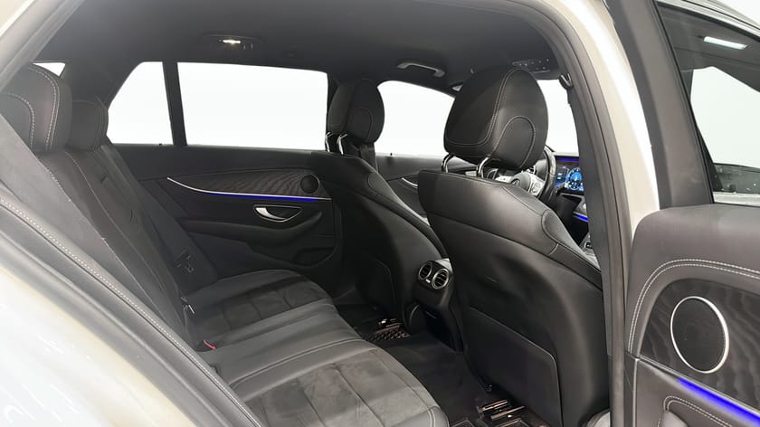 Bild 5 av Mercedes-Benz E 220 T d 220d (194hk) AMG / VÄRMARE /WIDESCREEN / DISTRONIC