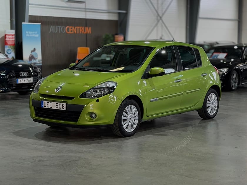 Bild 1 av Renault Clio  Halvkombi 5-dörrars 1.2 E85 75hk