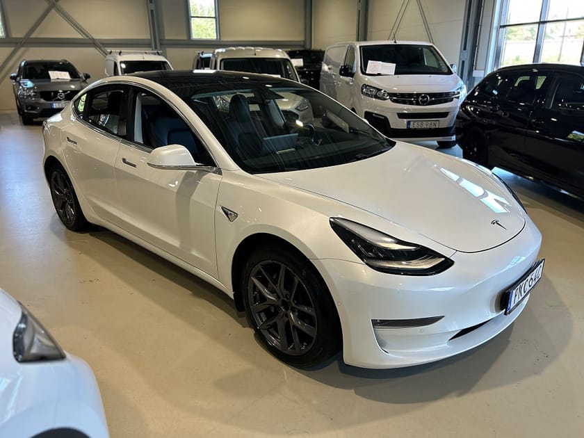 Bild 2 av Tesla Model 3 Long Range AWD 440hk / Dragkrok