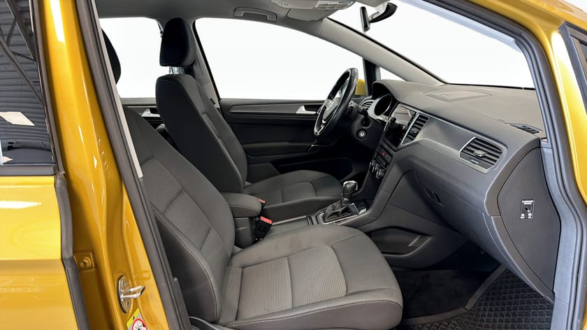 Bild 3 av Volkswagen Golf Sportsvan Sportvan 1,0 TSI DSG Sekventiell