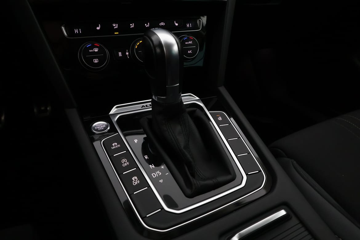 Volkswagen Passat 2017 - miniatyr 14