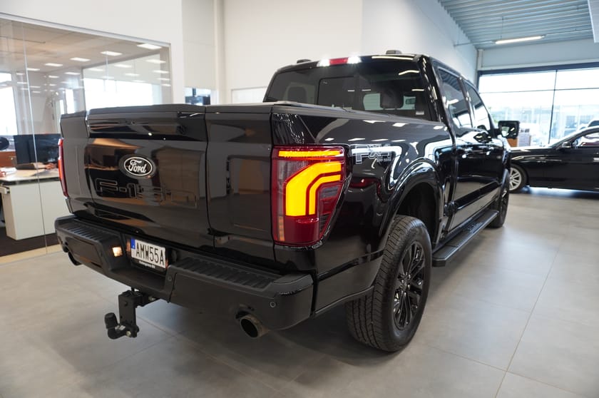 Bild 5 av Ford F-150 SuperCrew Lariat Black Edition 5.0l V8 406hp Inkl Bakflip