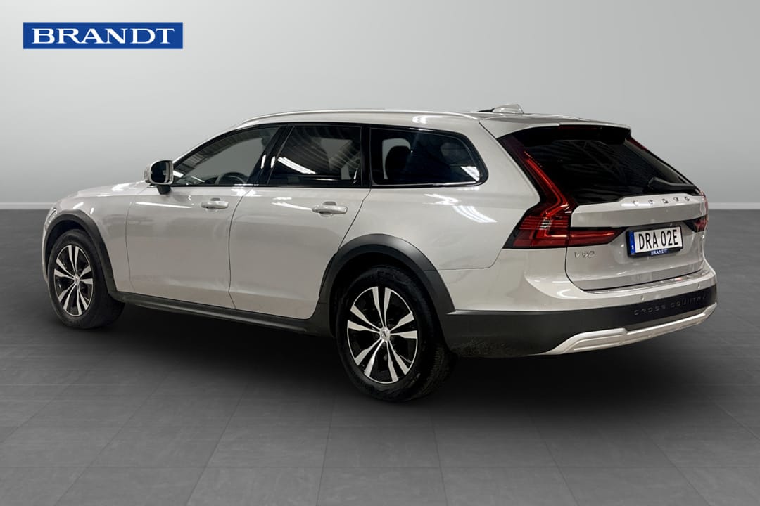 Volvo V90 Cross Country