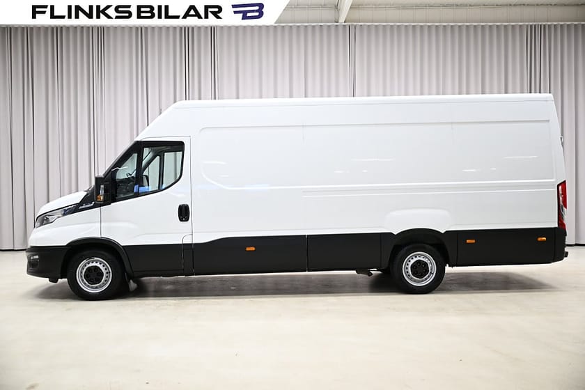 Bild 1 av Iveco Daily 35-140 Van 2.3 JTD Hi-Matic 136HK XXL-Skåp|Webasto|3.5ton-dragvikt