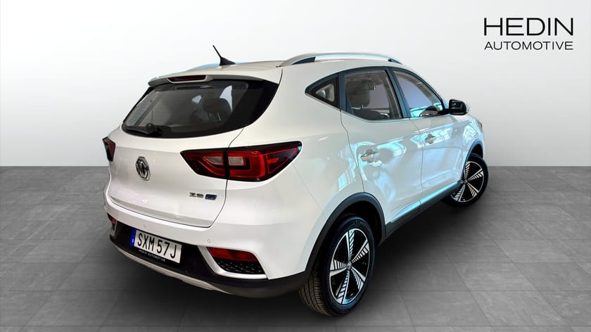 Bild 2 av MG ZS EV LHD 45KWH LUXURY 143 Hk Panorama