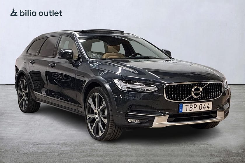 Bild 3 av Volvo V90 Cross Country D5 AWD Pro 235hk Panorama B&W Navi Drag