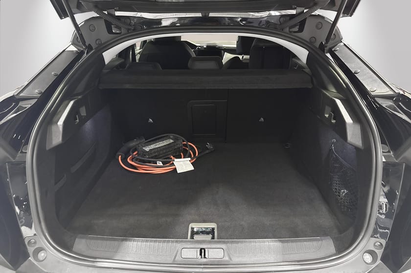 Bilde 5 av Peugeot 408 Plug-In Hybrid 180 Allure / CARPLAY / RYGGEKAMERA / ADAPTIV CRUISE /