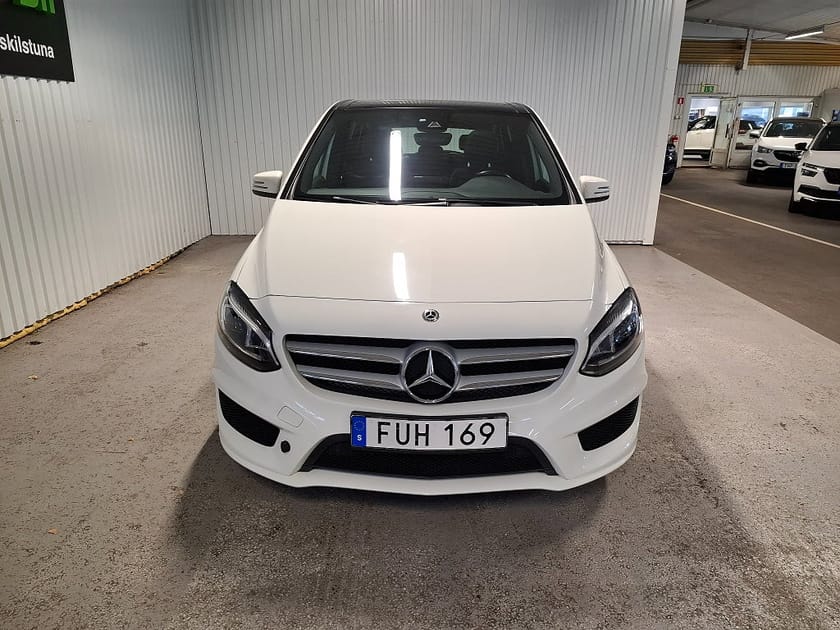 Bild 2 av Mercedes-Benz B 180 AMG Sport Apple Carplay/Android Drag Led Euro 6