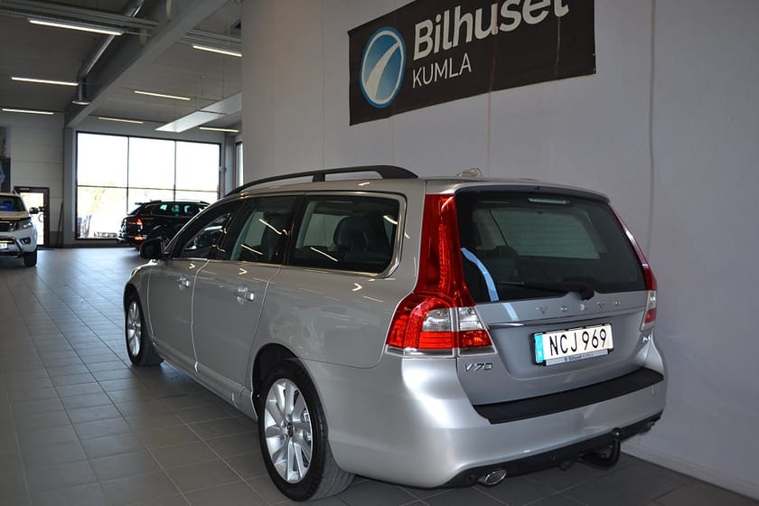 Bild 3 av Volvo V70 D4 Classic 181hk Momentum Drag Manuell (Låga mil)