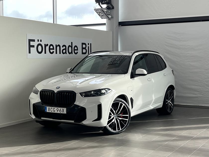 Bild 1 av BMW X5 xDrive50e 4,95 ränta M Sport Pro H/K Drag ComfortAccess