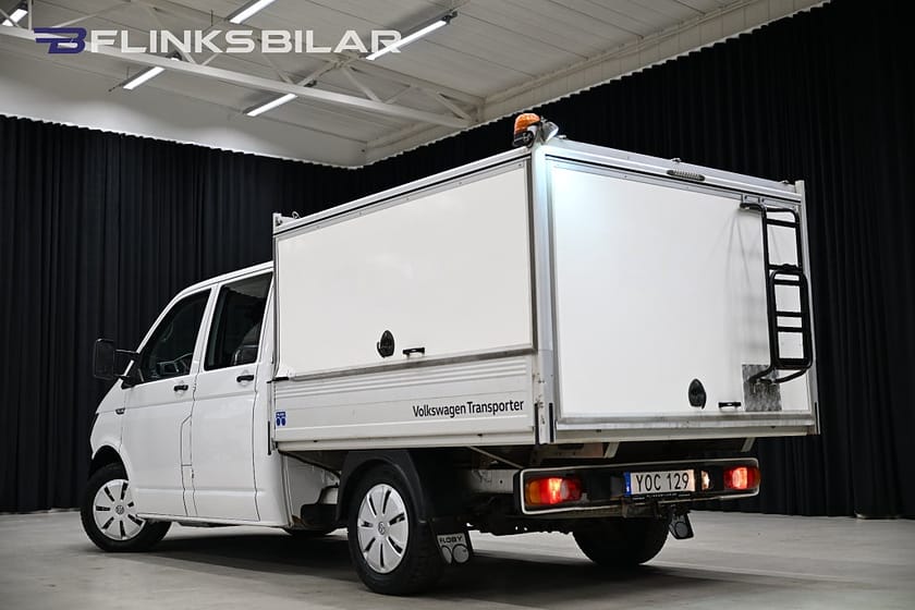 Bild 4 av Volkswagen Transporter Chassi Dubbelhytt 4Motion 150HK Dubbelhytt|Kåpa|Inredd|Drag|Värmare|Moms