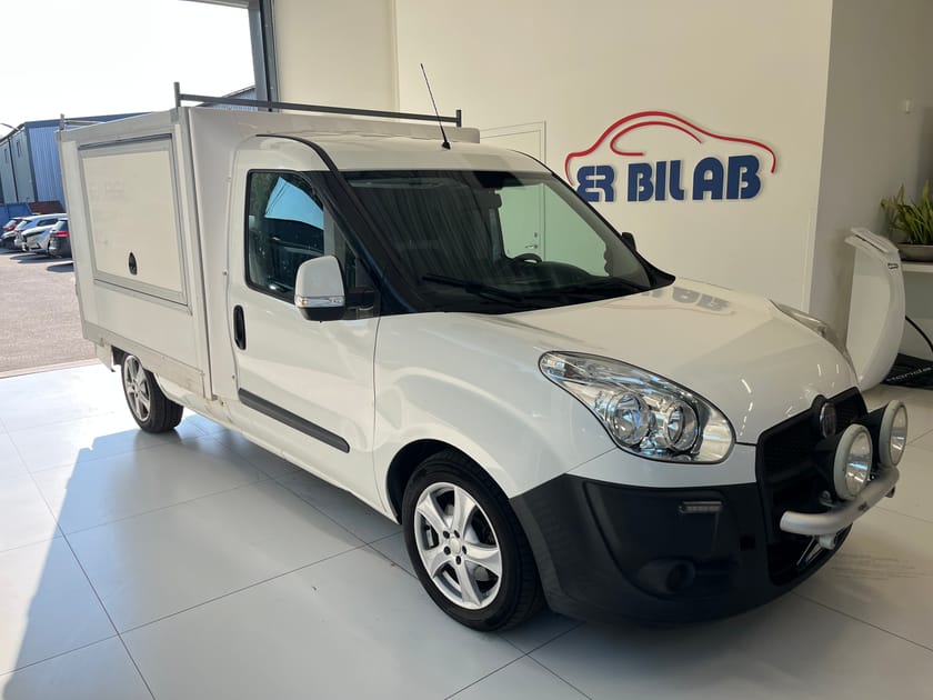 Bild 1 av Fiat Doblò Kombi 1,6 Skåp Momsbil
