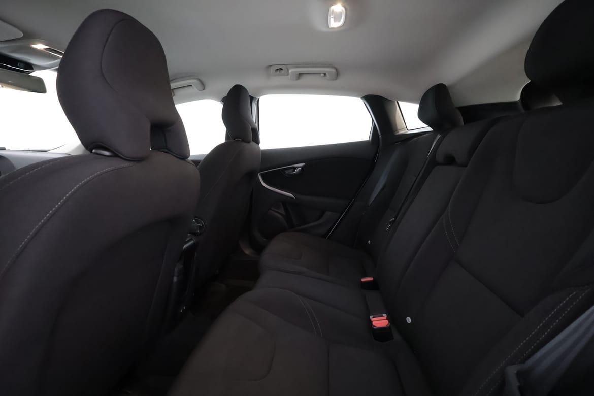 Volvo V40 2018 - miniatyr 10