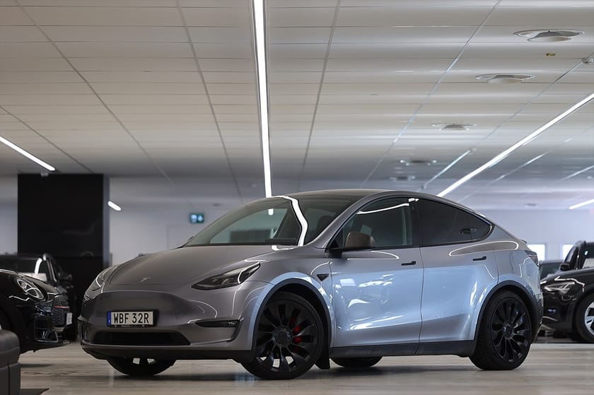 Bild 3 av Tesla Model Y Performance 534hk AP Pano Läder Navi MOMS
