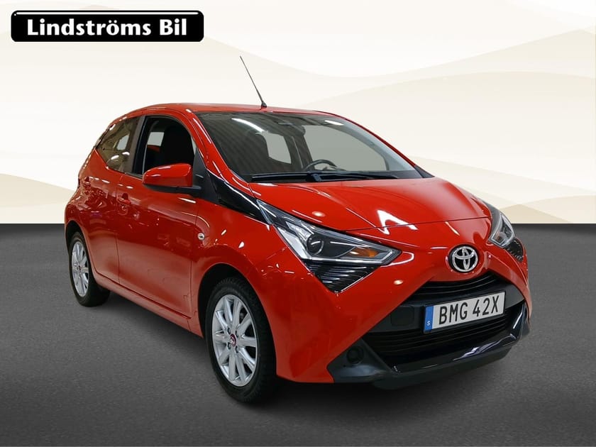 Bild 3 av Toyota Aygo 1,0 5D MAN X-PLAY VINTERHJUL