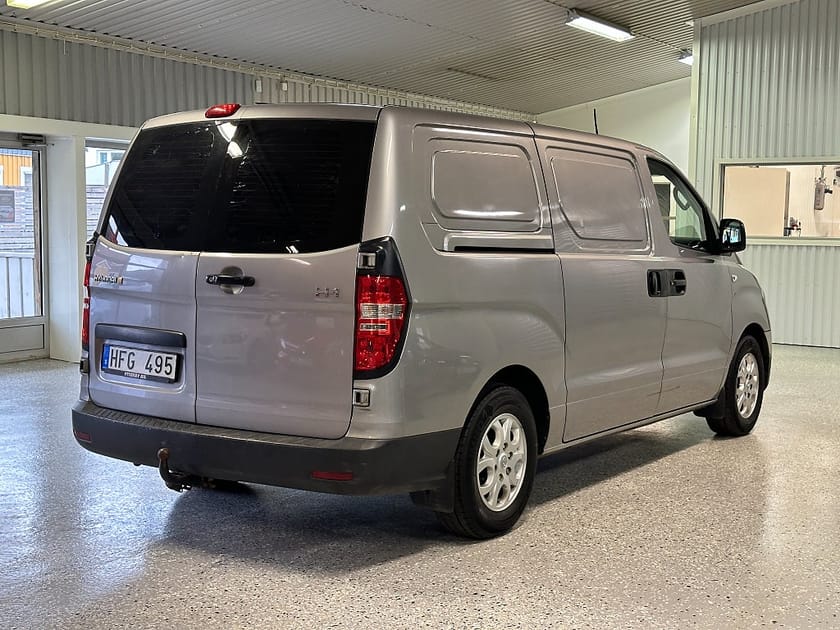 Bild 5 av Hyundai H-1 Cargo 2.5l CRDi Automat 170hk RWD S+V Däck ny-Servad