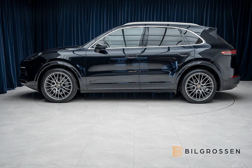 Bild 2 av Porsche Cayenne S Pano BOSE 360 Drag Luftfjädring Bakaxelstyrning MOMS