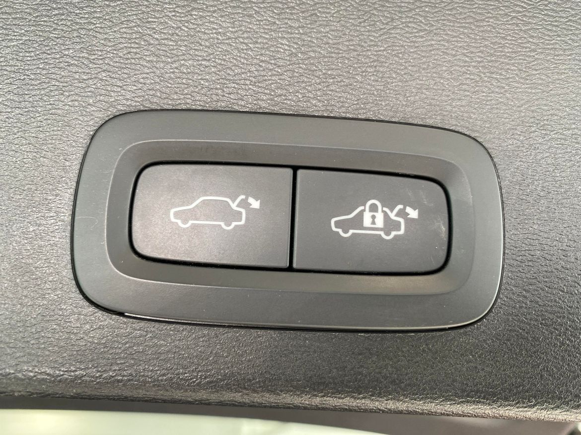 Volvo XC40 2023 - miniatyr 14