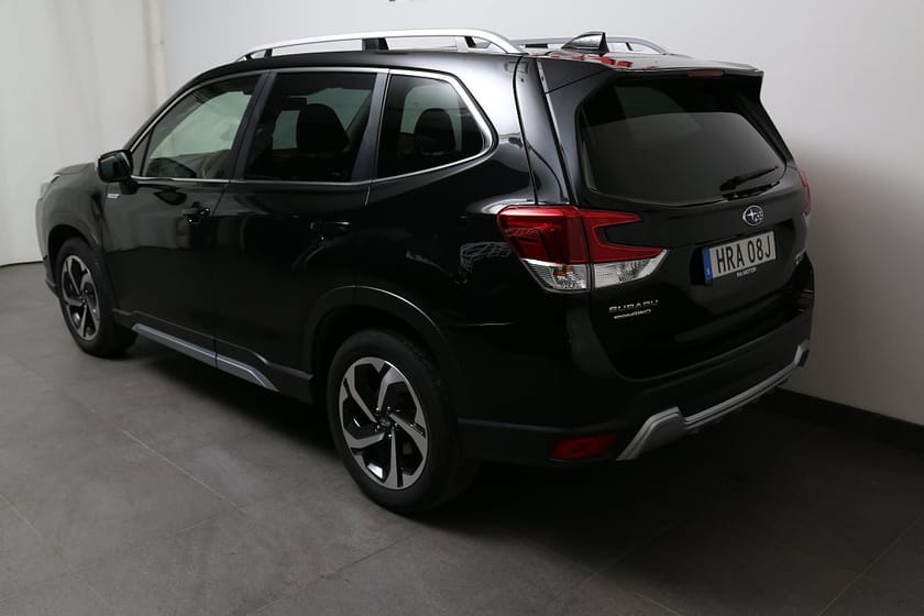 Bild 4 av Subaru Forester e-Boxer XFuel 2,0i E85 Ridge AWD Aut Skinn Leasbar