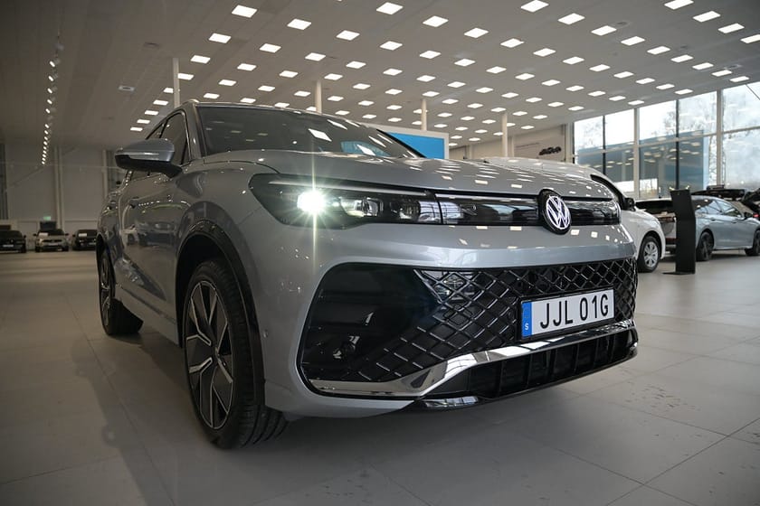 Bild 4 av Volkswagen Tiguan eHybrid R-Line SWE - *SISTA CHANSEN- 0 kr insats!*