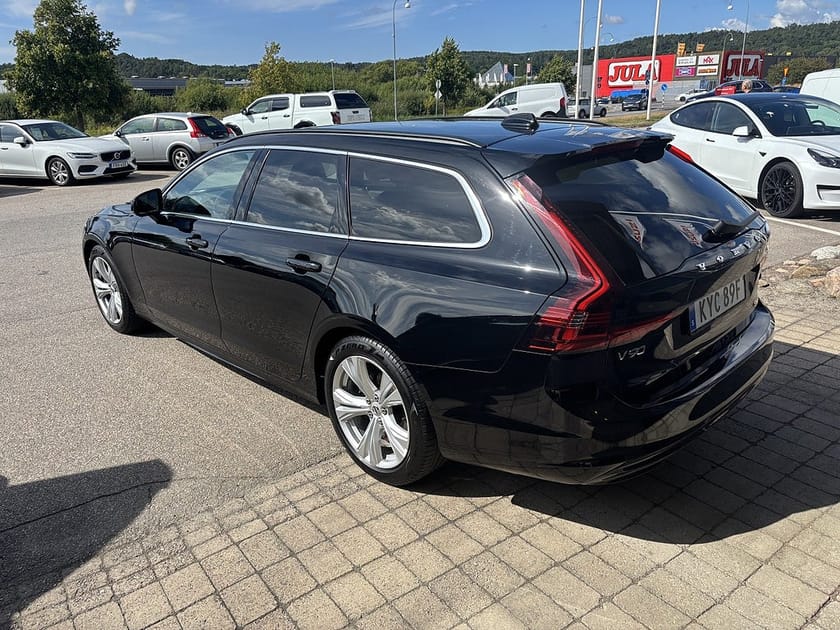 Bild 3 av Volvo V90 B4 AWD Geartronic  Advanced | Drag Värmare Backkam Navi