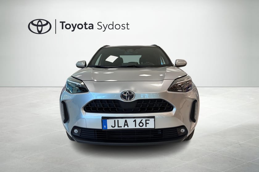 Bild 5 av Toyota Yaris Cross Hybrid 115 Active Plus Säkerhetspaket Automat Rattvärme Backkamera Adaptiv farthållare