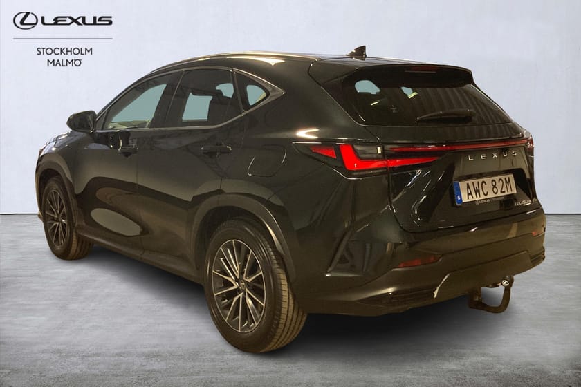 Bild 2 av Lexus NX 450h+ Skinn P-värmare Backkamera Drag