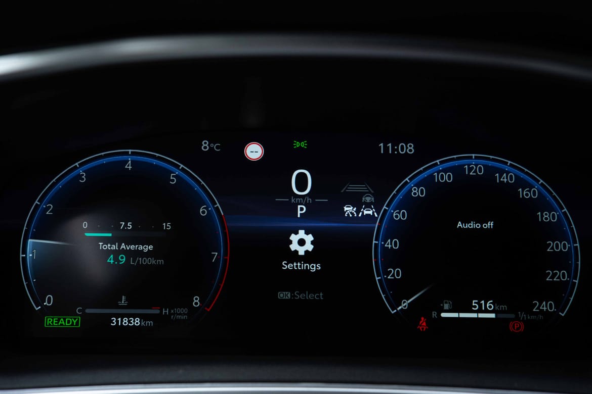 Toyota Corolla Cross Hybrid AWD-i e-CVT, 197hp, 2024