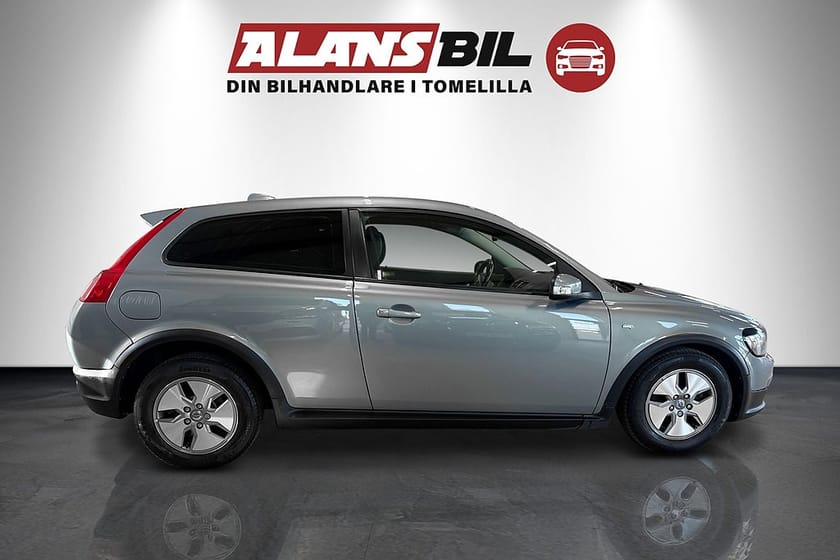 Bild 2 av Volvo C30 1.6D DRIVe Momentum Euro 4  0% RÄNTA