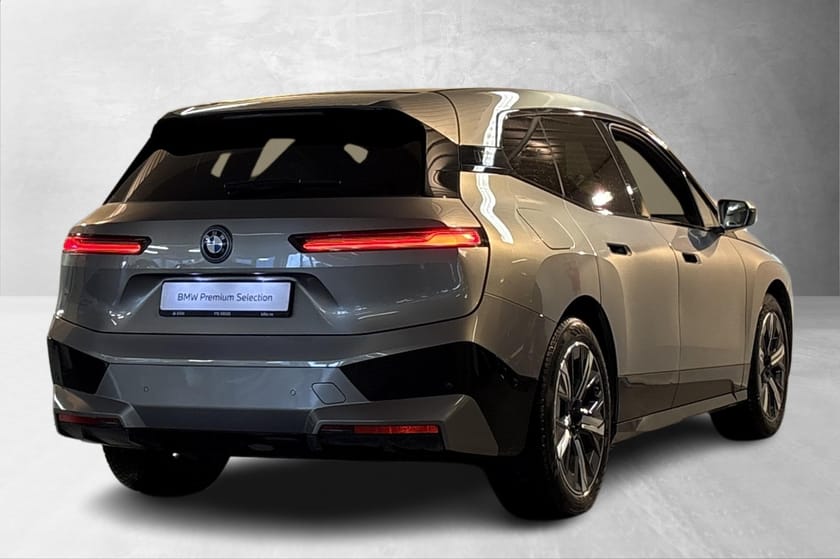 Bilde 4 av BMW iX xDrive50 Fully Charged, Sportspakke, H/K, SoftClose