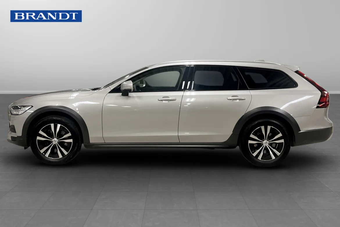 Volvo V90 Cross Country